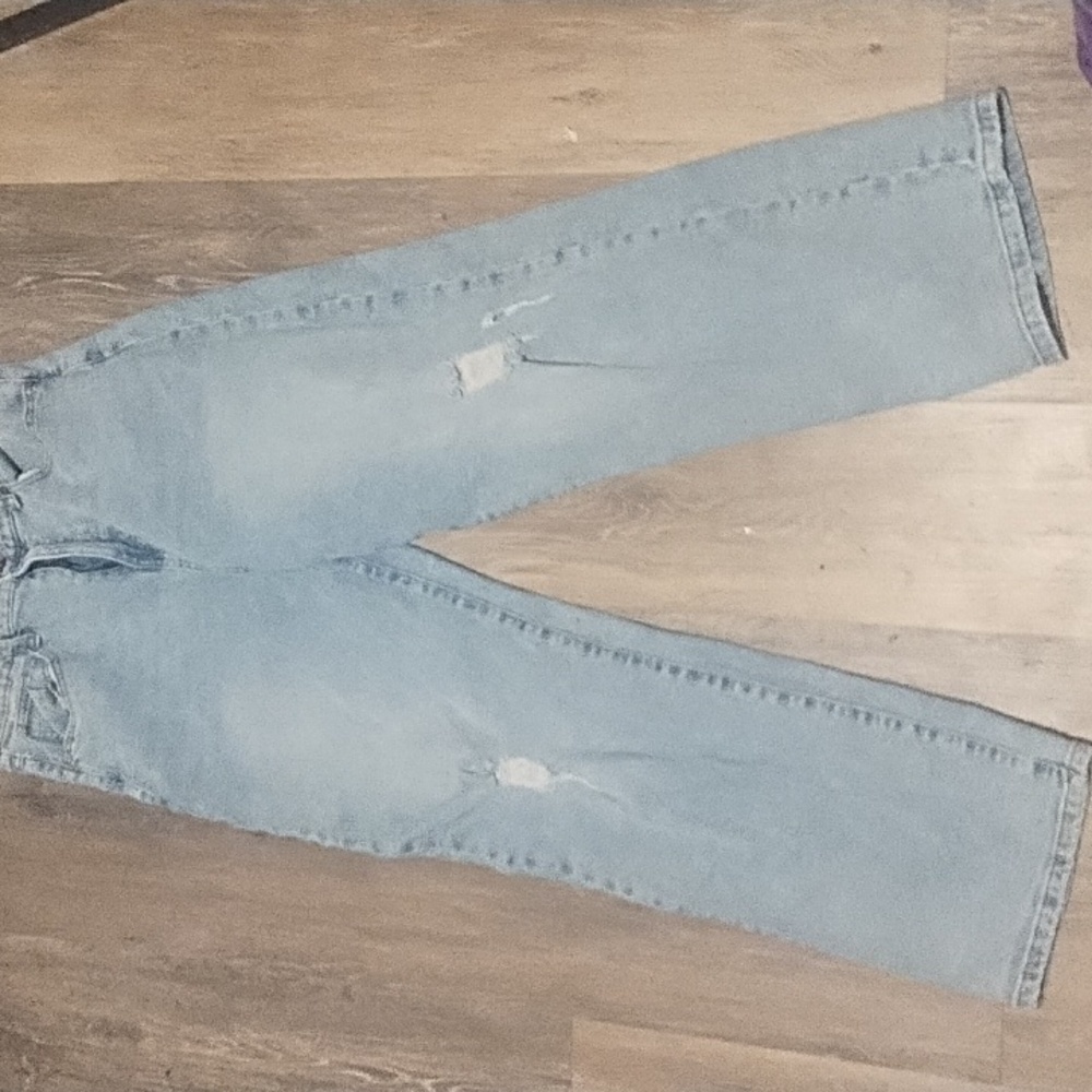 Kendall and Kylie the high-rise skater size 13/31